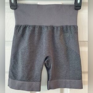 High-Waist Seamless Athletic Shorts in Charcoal Gray